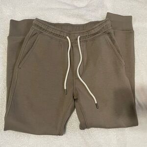American Eagle Men’s tan sweatpants